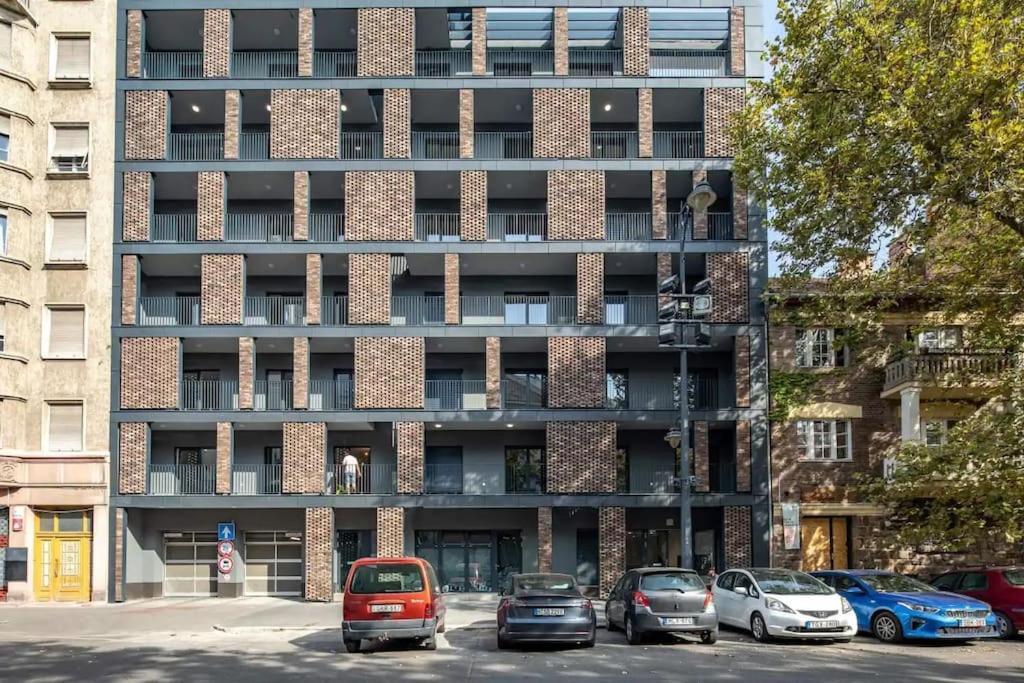 Marone 209 Budapest ~ Ac/Balcony/Indoor Parking Exterior photo